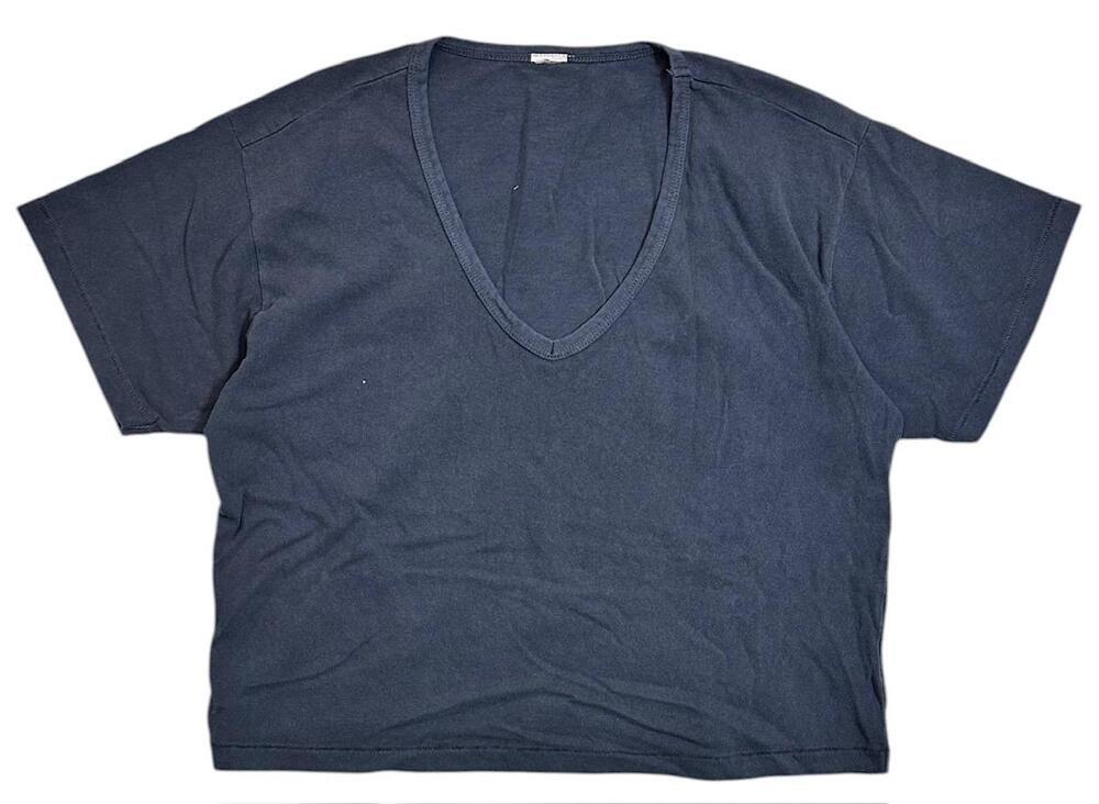 Buck Mason Women's T-Shirt Toughknit Boyfriend Crop V-Neck Tee in Vintage Navy